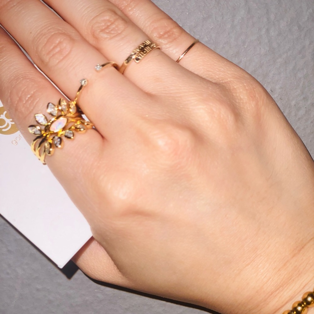 Gorjana Rumi Burst Stackable Ring Set - Picture 5 of 7